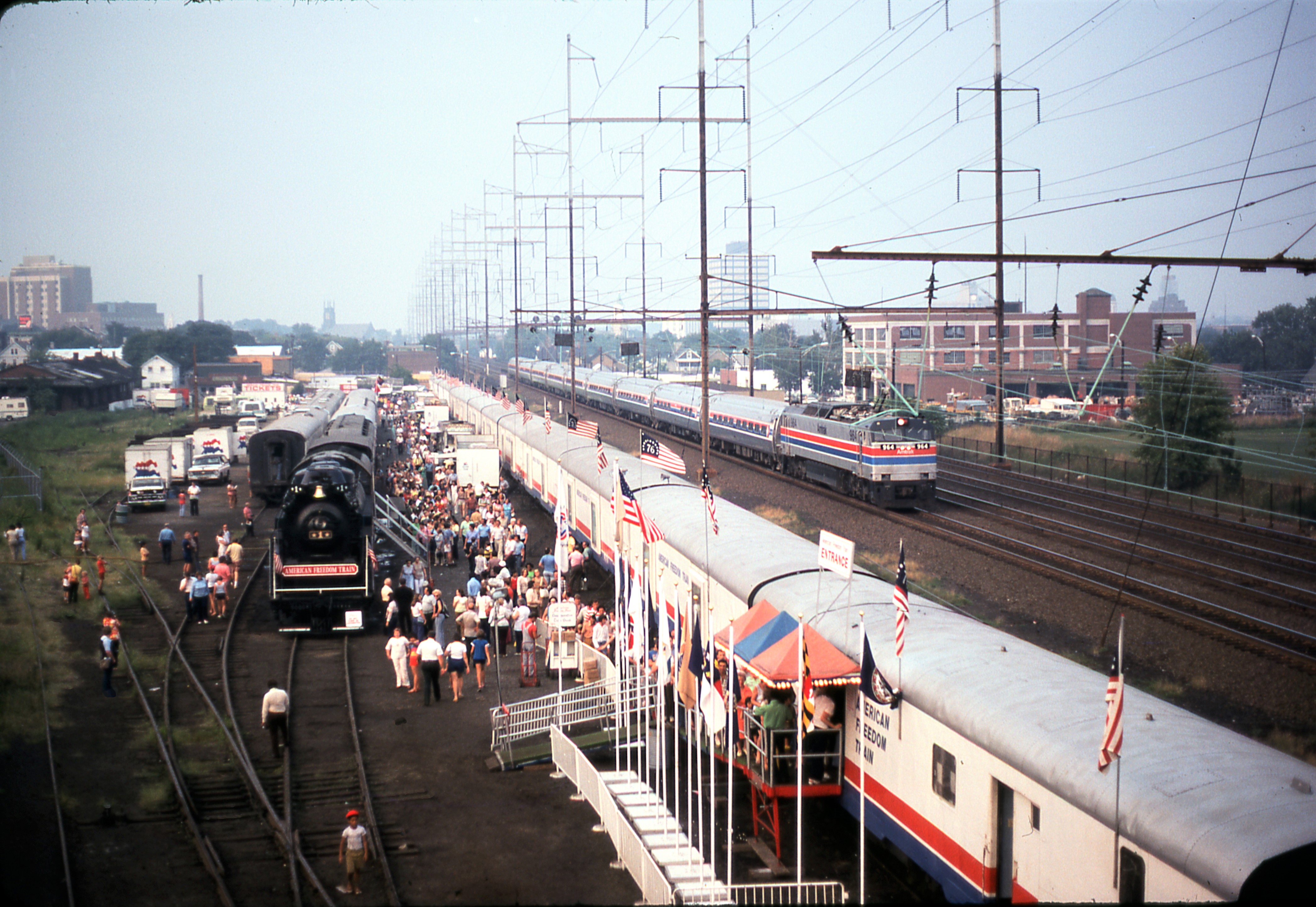 Cr American Freedom Train New Brunswick Nj Conrail Photo